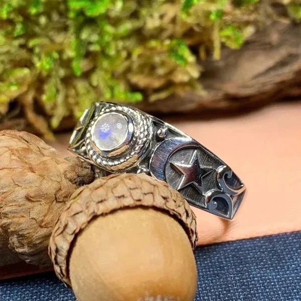Vintage Stars Moon Engraved Ring