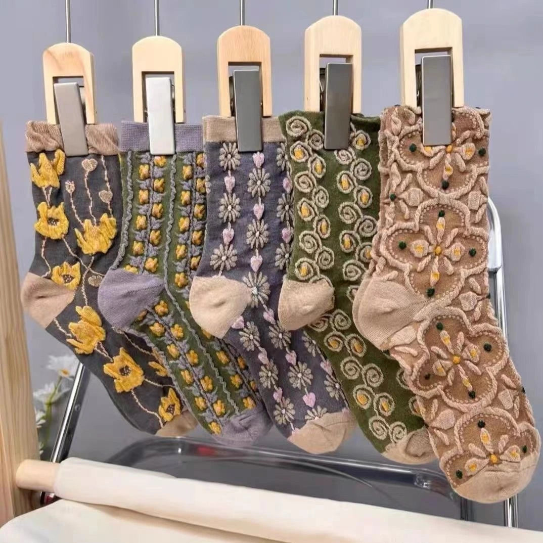 5 Pairs Retro Palace Relief Socks