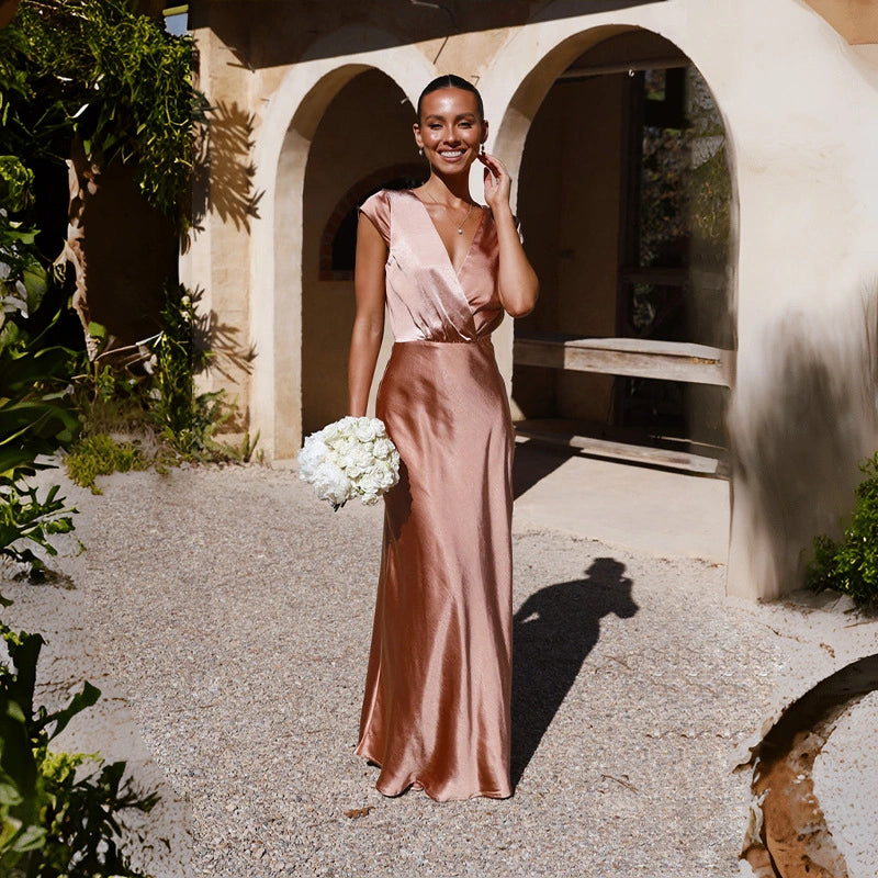 Sexy Solid Color V-neck Fishtail Skirt