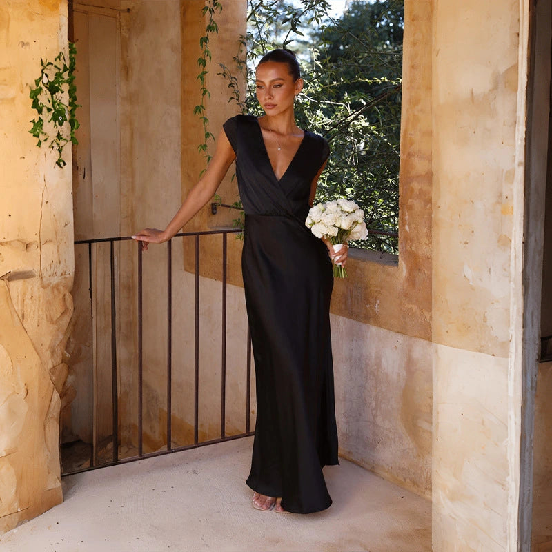 Sexy Solid Color V-neck Fishtail Skirt