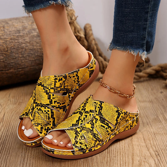 Hollow Snake Print  Wedge Fish Mouth Slippers