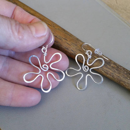 Simple Flower Shape Vintage Earrings