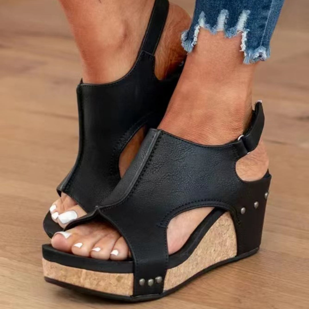 Wedge Fish Toe Platform Stud Sandals